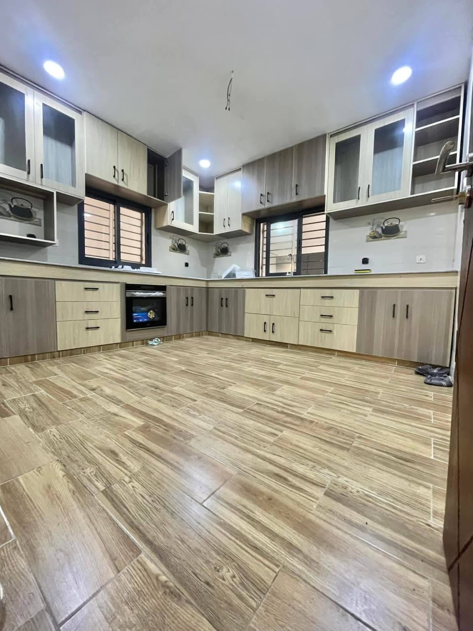 🏡LOCATION 500MIL 📍D'UNE VILLA DUPLEX HAUTS-STANDING LUMINEUSE 05PIÈCES NEUVE PRÊTE HABITÉ 1MN DE